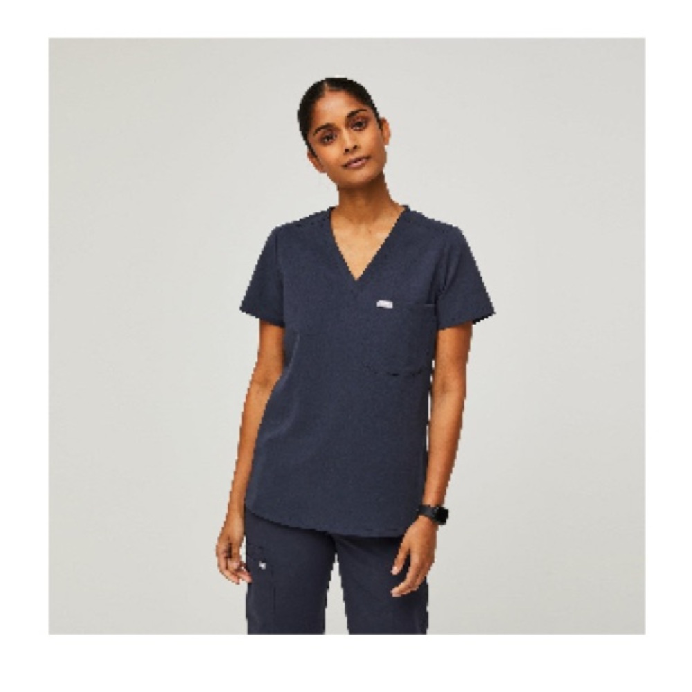 Women's Quiet Navy Scrub Top